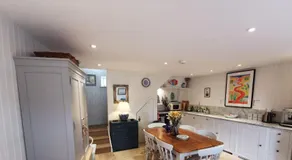 Lovely 2 bed annexe near Salisbury - Image 2