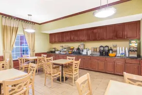 Hawthorn Extended Stay by Wyndham Corpus Christi Padre Isle - Image 3