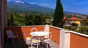 Villa Bonaccorso - antica e maestosa villa con piscina ai piedi dell'Etna - Image 3