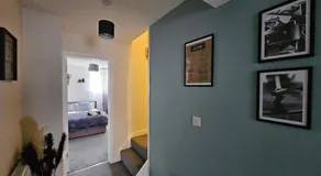 Guest House - close to all amenities - Image 3