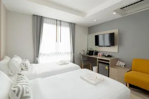 The Riski Hotel at Bangphlat Station SHA - Image 2