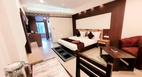 Famafa Hotel - Image 2