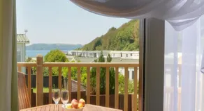 Bovisand Lodge Holiday Park, Beachside Location & Indoor Heated Pool - Image 5