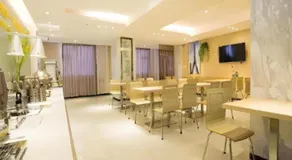 City Comfort Inn Hotel Beihai Hunan Road Ancient Street - Image 2