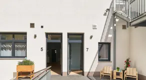 Design Apartment mit kostenfreiem Garagen Parkplatz im Zentrum - Image 5