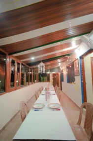 Lakeside cottage at saikhola - Image 4