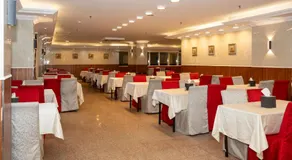 Al Manara Ewaa Hotel - Image 5