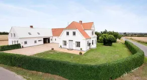 Big house in the countryside near UNESCO city - Image 2