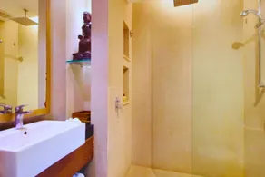 Luxury 1 BR New Alam Room Kuta NE28A - Image 3