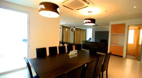 Merdeka Suites Hotel - Image 5