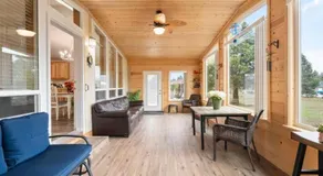 Country living in a small town - Image 5