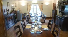Oakenholt Farm Bed and Breakfast - Image 3