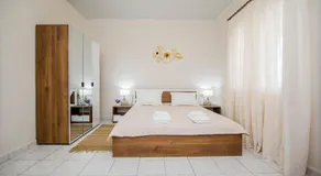 4 seasons home Ofrinio - Image 2