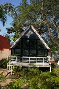 Hangout Resort - Image 1