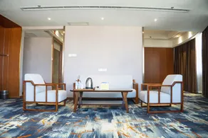 Zhongyin International Hotel - Image 4