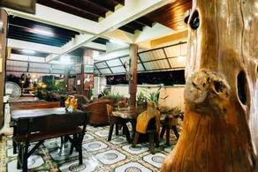 Noble Night Guesthouse - Image 3