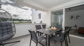 Luxury apartment Sun with private Pool and Jacuzzi - Image 3