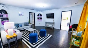 Cozy Studio near Graceland and Kitchenette with Free parking - Image 3