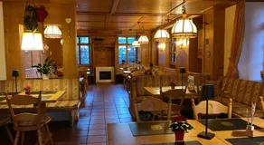 Hotel Gasthof Zum Ochsen - Image 2