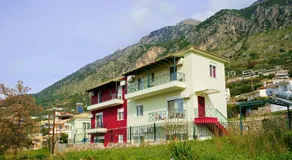 SEMIRAMIS SUITES with pool - Image 4