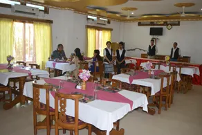 Hotel Kaziranga Continental - Image 5