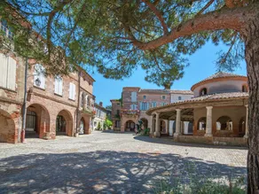 Spacious Apartment in Espalais with Terrace - Image 3