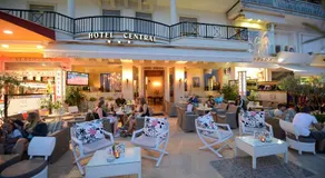 Central Hotel - Image 4
