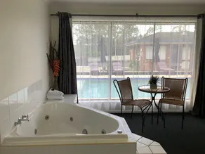 Logan City Motor Inn - Image 2