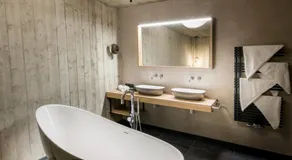 Agréable appartement de vacances adapté aux familles avec terrasse, piscine et sauna - Image 3