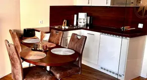 Lord Nelson Apartment 13 - Image 3