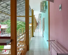 Sky In Homestay Syariah near RSUD Sogaten RedPartner - Image 2
