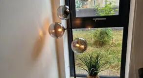 En-suites Suites - Leeds City Retreat with Kitchenette- LGI Hospital- Free 5G WIFI & Netflix- University - Contractors - Short Stays - Image 3