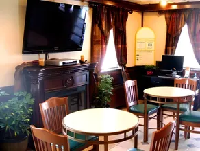 A VICTORY HOTEL - SOUTHFIELD - Image 3