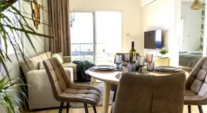 Green Oasis Penthouse - Image 4