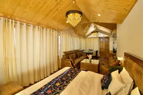 Cozy hill-stay in Naldehra (shimla) by Glams world - Image 2