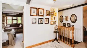 Lyne House Ideal for a celebration or reunion - Image 5