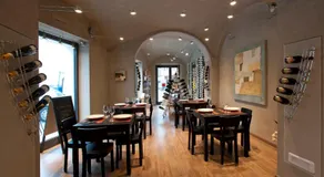 Vinoteca La Sacrestia - Image 2