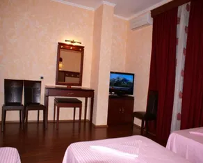 Hotel Univers Laç - Image 5