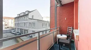 KRelax Urban Gold - 4 Bedrooms - Balcony - Large Parking Space - Smart TVs - Central Location - Up to 8 Guests - Image 4