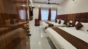 Hotel Rudra Residency - Image 2