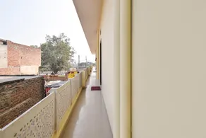 OYO 69239 Shree Raj Palace - Image 4