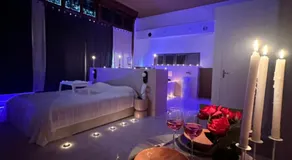 PINK ROOm - Image 4