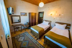 Elite Cave Suites - Image 3