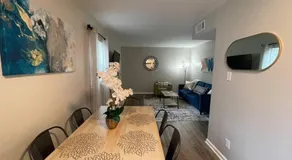 * Prime Place * Pet Friendly * King Bed * - Image 3
