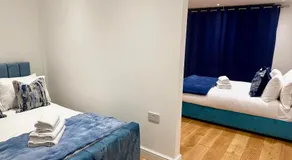 4 Bedroom Home Edgware Ground Floor - Image 3