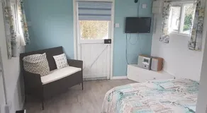 Captain's Cabin - Image 2