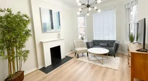 Wrigleyville Friends Unit - 5bdrm - Image 2
