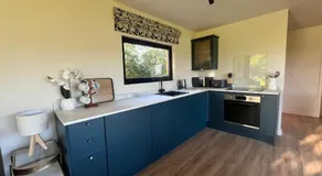 Unbox at Poplar Tree - Image 5