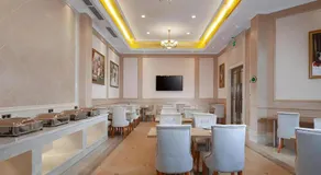 Vienna Hotel Guangdong Zhaoqing East Station Dinghu Mountain Scenic Area - Image 4