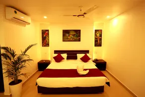 ORFILA INN Airport Hotel - Image 2